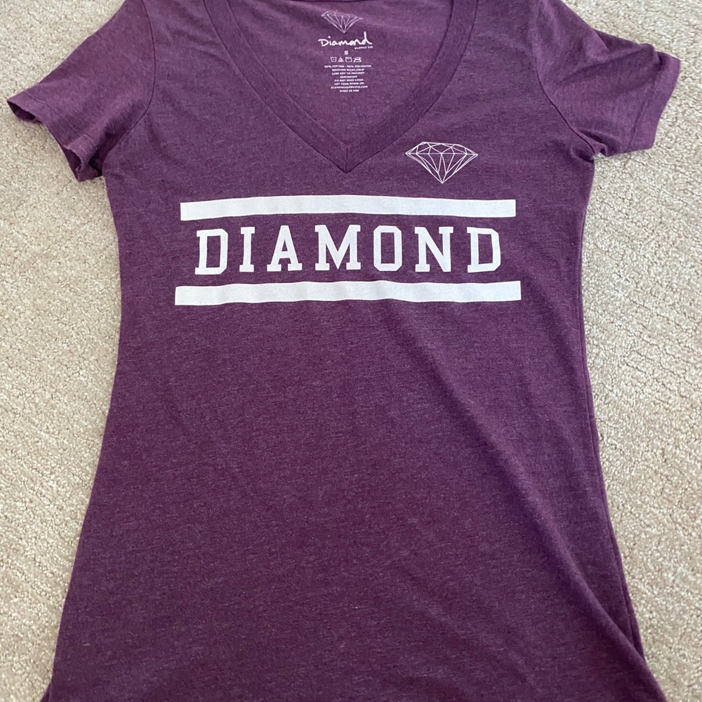 Purple diamond v-neck short sleeve